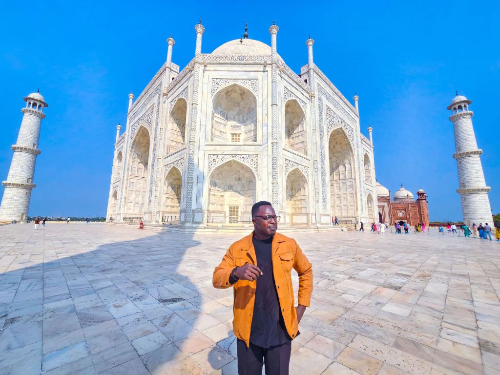 My Visit to the Taj Mahal: A Journey to One of the Wonders of the&nbsp;World