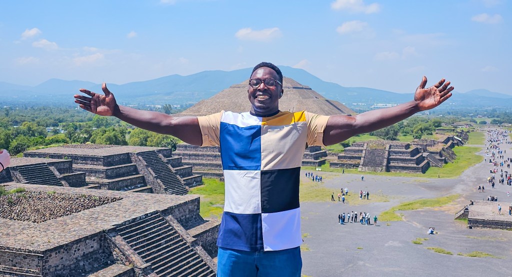 Mexico Through My Lens: Discovering the Culture, History and Spirit of Mexico City